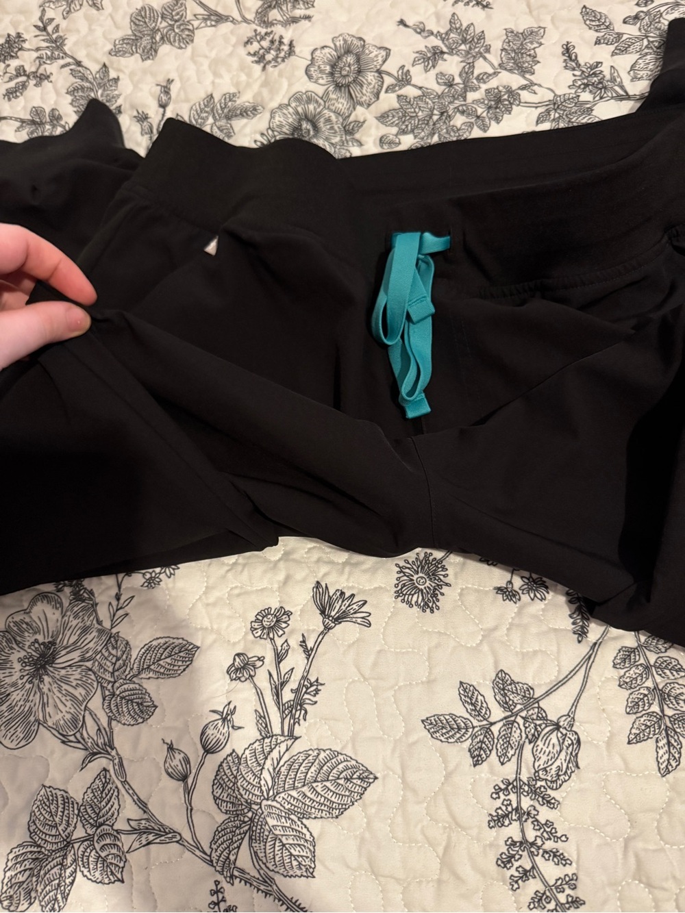 SOLD!!!! Figs Black Jogger Pants with Teal Drawstring (Size L Tall) - Picture 7 of 8
